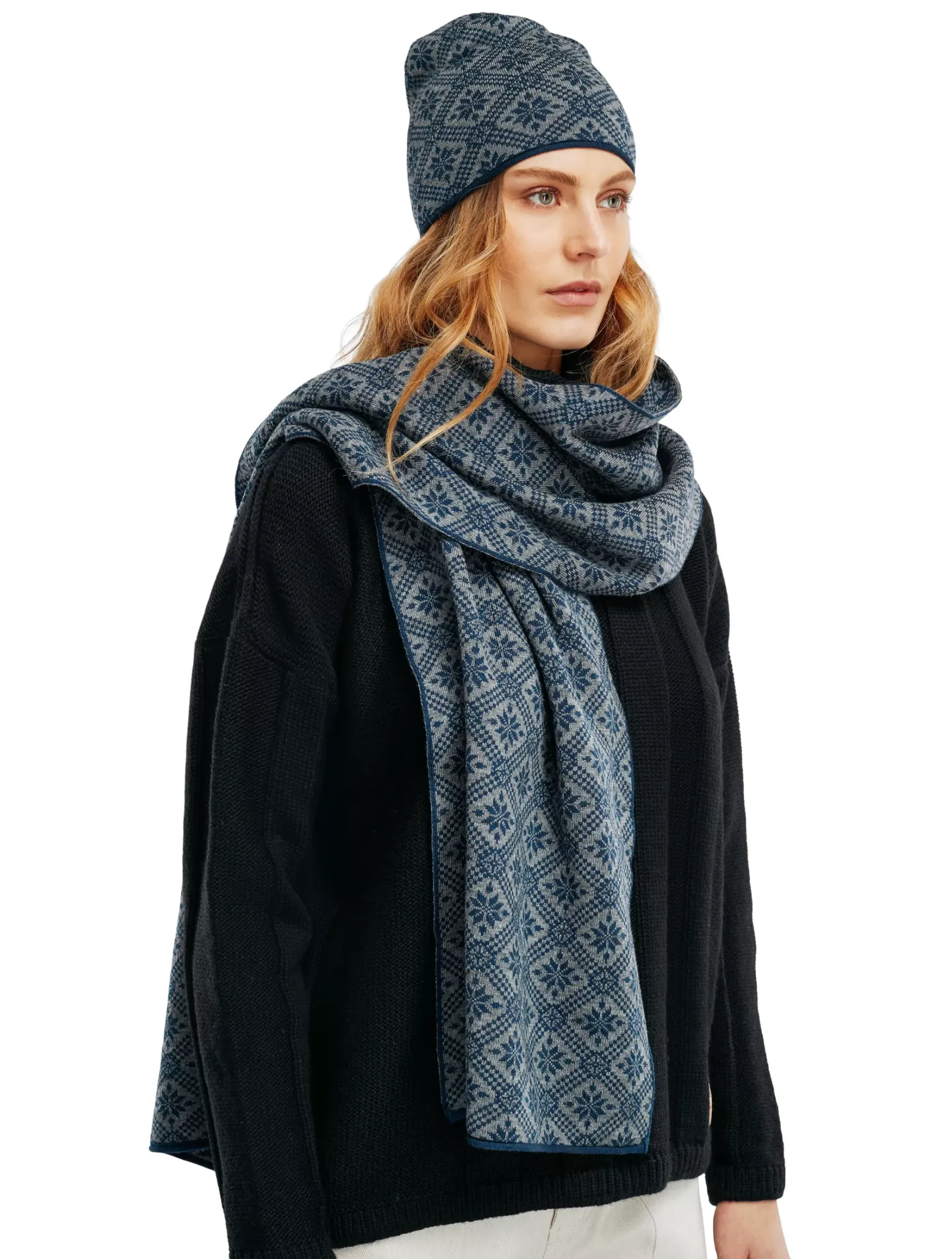 Best Sale Dale of Norway Christiania Skjerf Merino Mork Bla